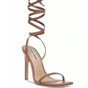 STEVE MADDEN "UPLIFT" HEELS SIZE 9.5 M